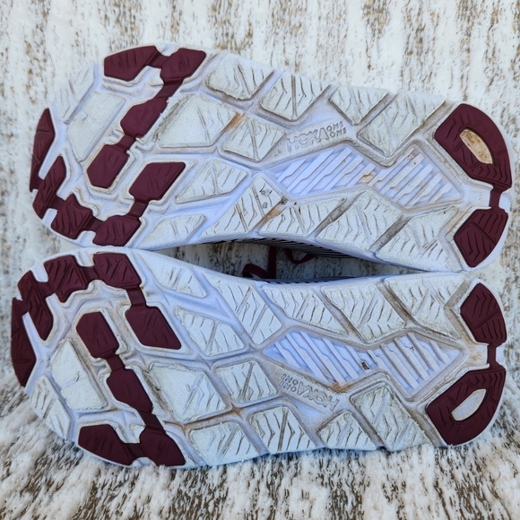 Hoka One One "Rincon 2" Athletic Running Shoe Maroon White | Women's Size 8.5 - Picture 9 of 13